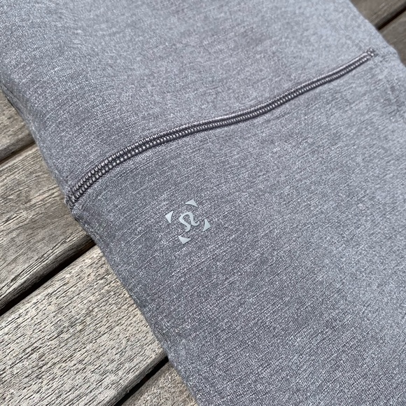 Men’s Lululemon Jogger Light Gray - Picture 2 of 6